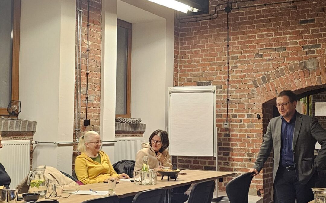 Szkolenie: Realizacja strategii przejrzystości i otwartości w działaniach społecznych